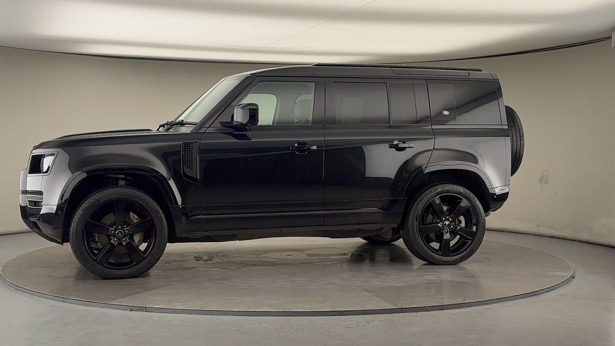 Used Land Rover Defender 110 2024 for sale - 76655667: Photo 29