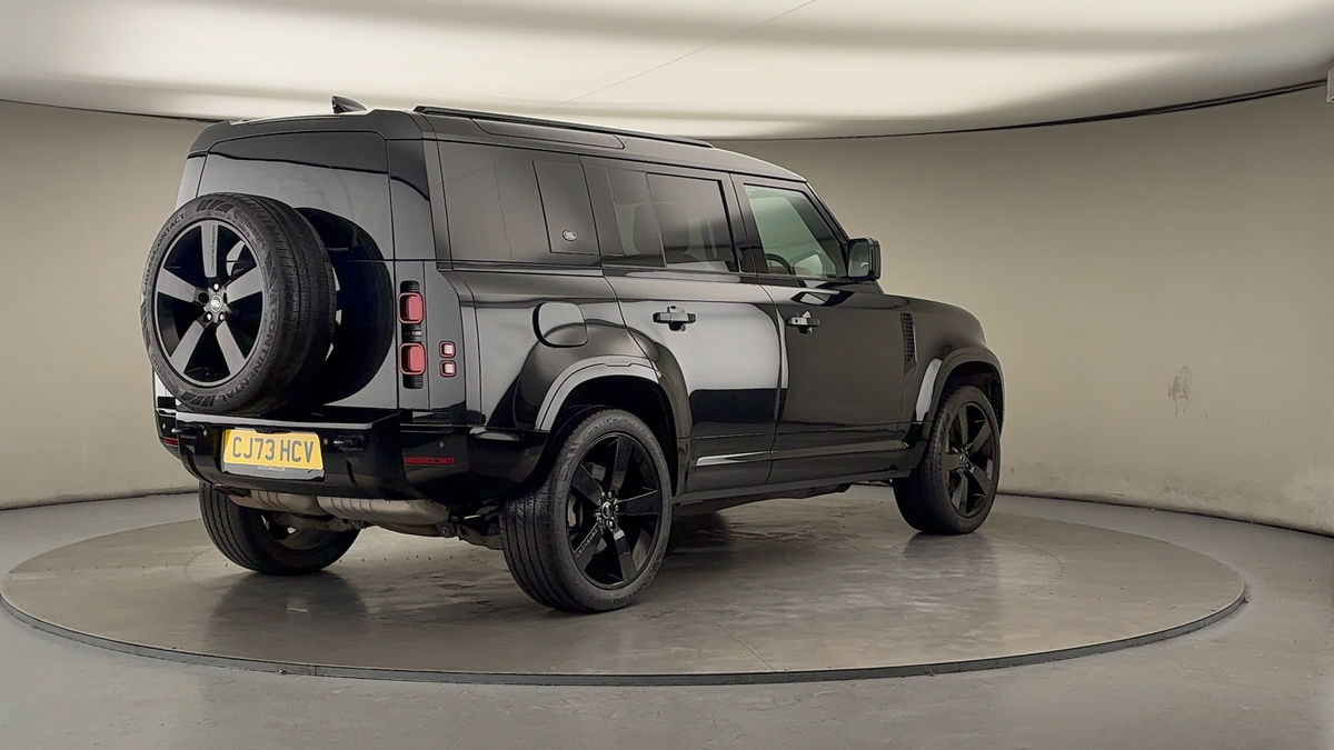 Used Land Rover Defender 110 2024 for sale - 76655667: Photo 40