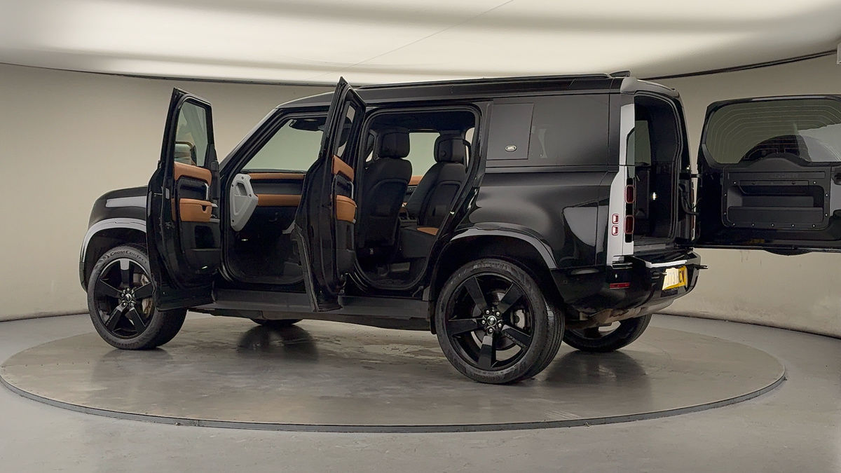 Used Land Rover Defender 110 2024 for sale - 76655667: Photo 46