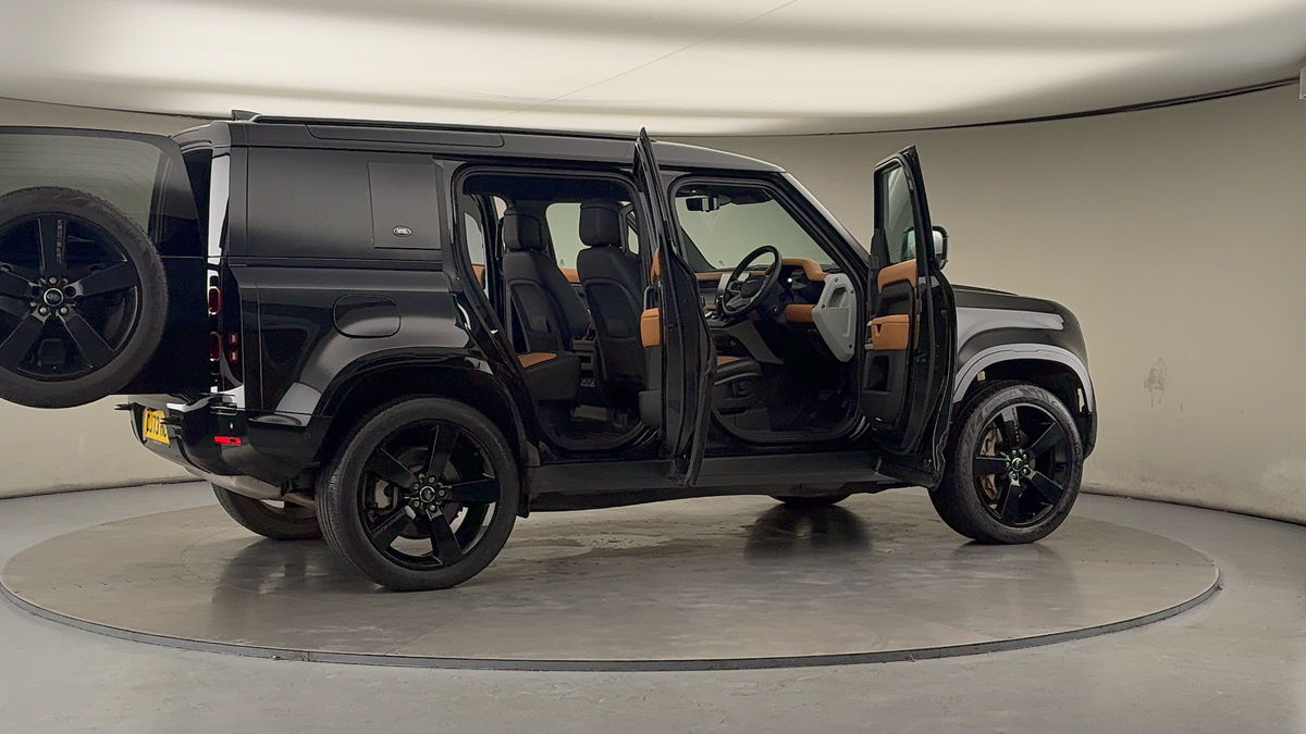 Used Land Rover Defender 110 2024 for sale - 76655667: Photo 58