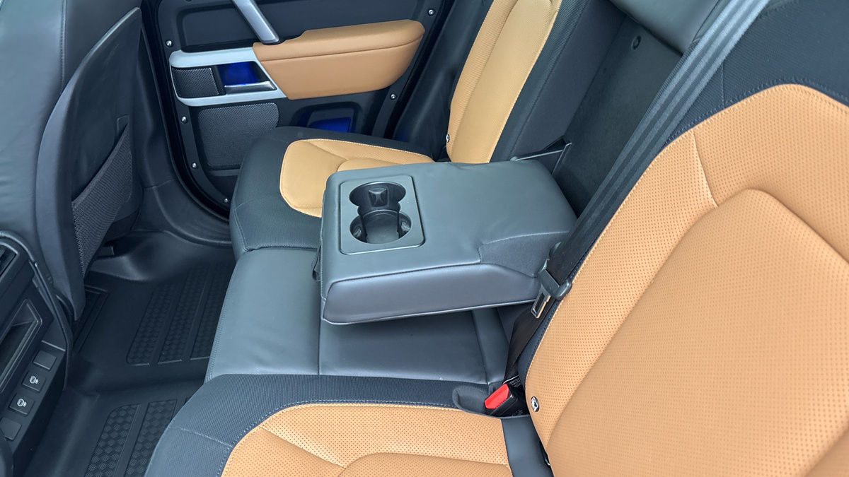 Used Land Rover Defender 110 2024 for sale - 76655667: Photo 9