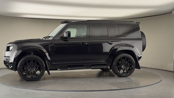 Used Land Rover Defender 110 2024 for sale - 75999264: Photo 33