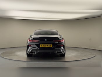 Used BMW 8 Series 2021 for sale - 76583101: Photo
