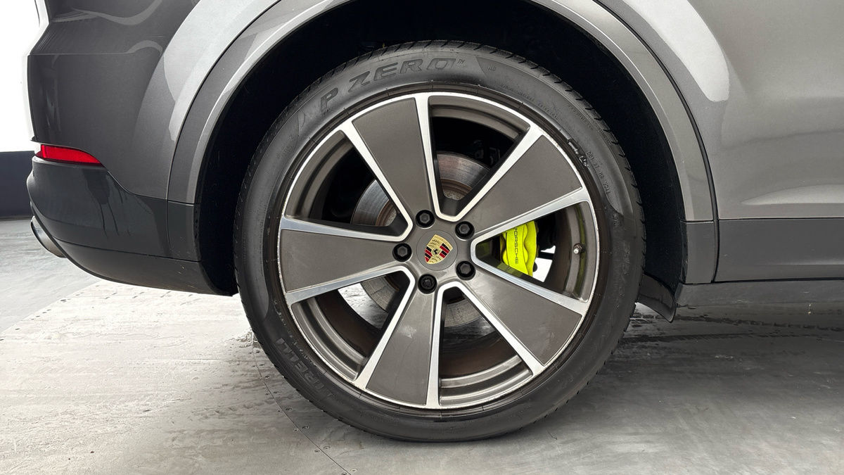 Used Porsche Cayenne 2019 for sale - 76704693: Photo 10