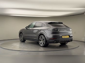 Used Porsche Cayenne 2019 for sale - 76704693: Photo