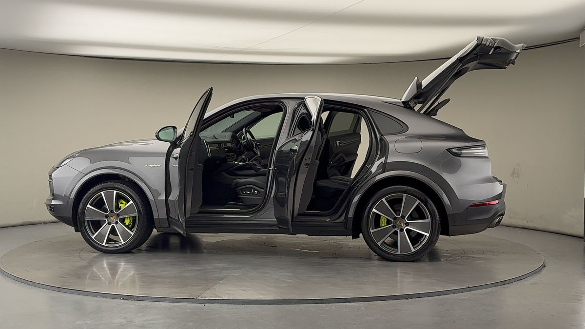 Used Porsche Cayenne 2019 for sale - 76704693: Photo 49