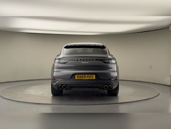 Used Porsche Cayenne 2019 for sale - 76704693: Photo