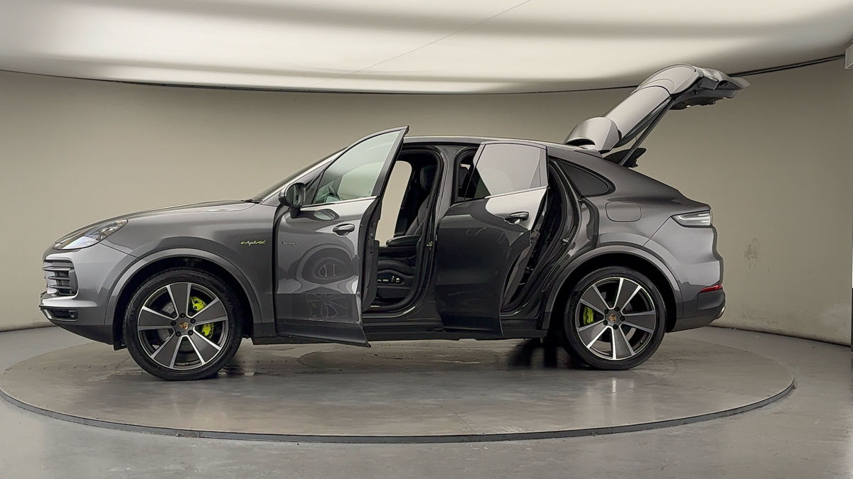 Used Porsche Cayenne 2019 for sale - 76704693: Photo 50