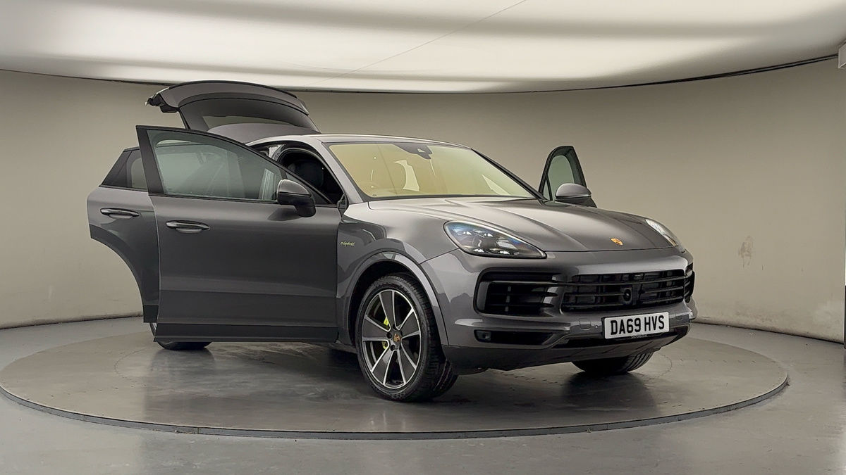 Used Porsche Cayenne 2019 for sale - 76704693: Photo 56