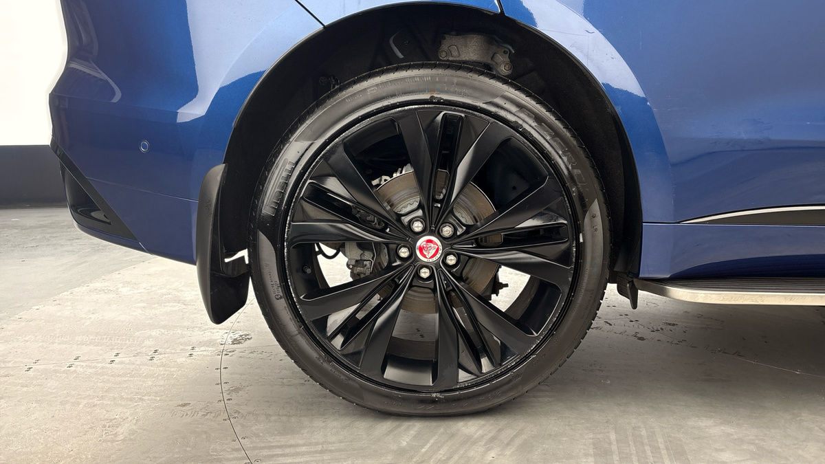 Used Jaguar F-Pace 2021 for sale - 76346211: Photo 10