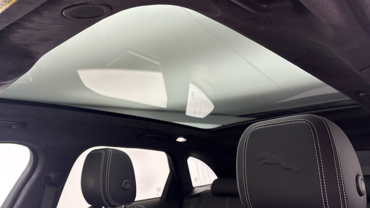 Used Jaguar F-Pace 2021 for sale - 76346211: Photo 6