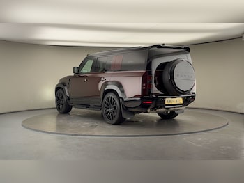 Used Land Rover Defender 130 2024 for sale - 78345360: Photo