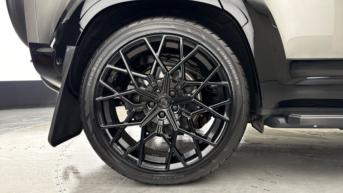 Used Land Rover Defender 110 2024 for sale - 76848556: Photo 10