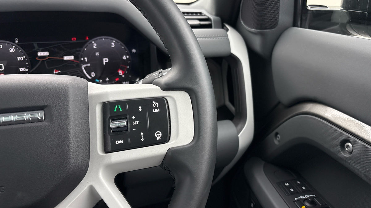 Used Land Rover Defender 110 2024 for sale - 76848556: Photo 14