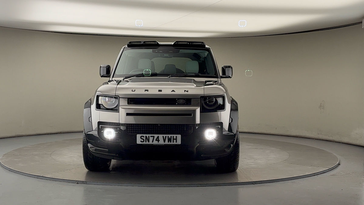 Used Land Rover Defender 110 2024 for sale - 76848556: Photo 3