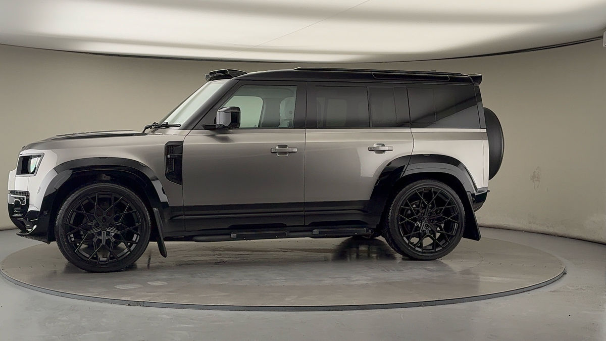 Used Land Rover Defender 110 2024 for sale - 76848556: Photo 33