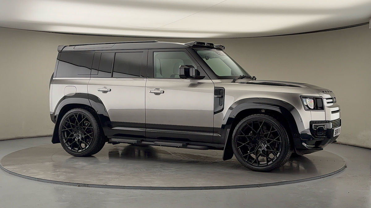 Used Land Rover Defender 110 2024 for sale - 76848556: Photo 40