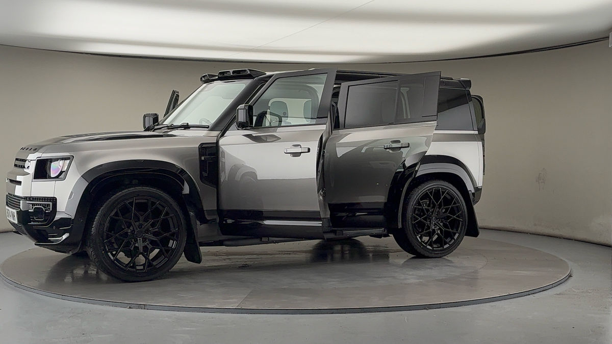 Used Land Rover Defender 110 2024 for sale - 76848556: Photo 53