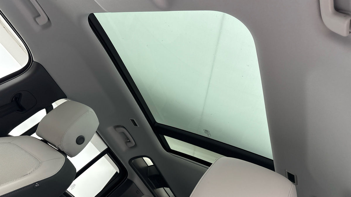 Used Land Rover Defender 110 2024 for sale - 76848556: Photo 6