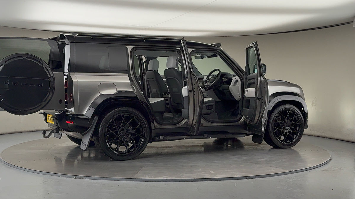 Used Land Rover Defender 110 2024 for sale - 76848556: Photo 62