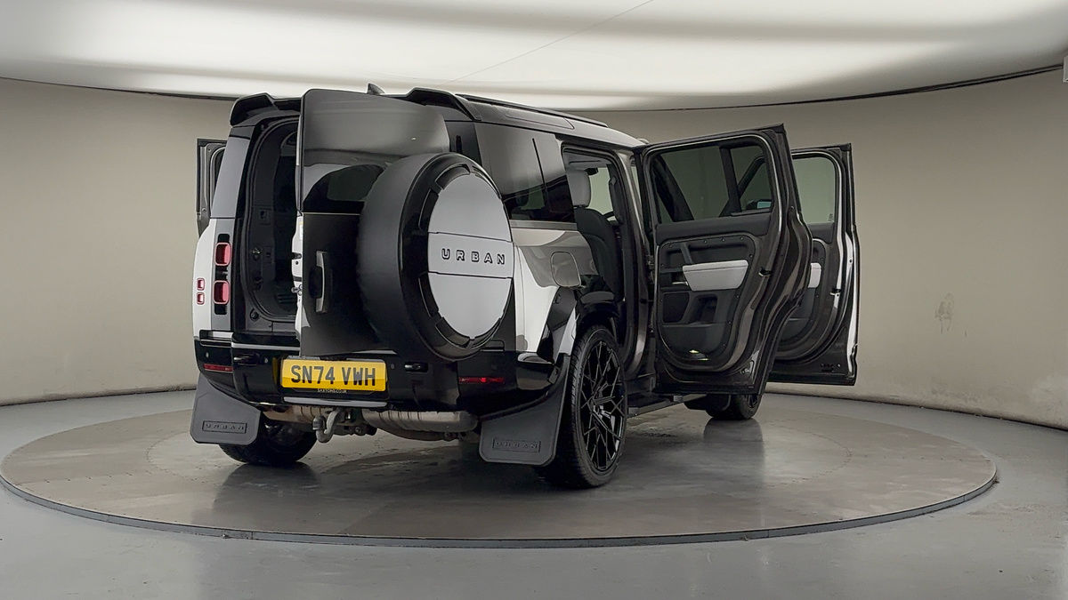 Used Land Rover Defender 110 2024 for sale - 76848556: Photo 64