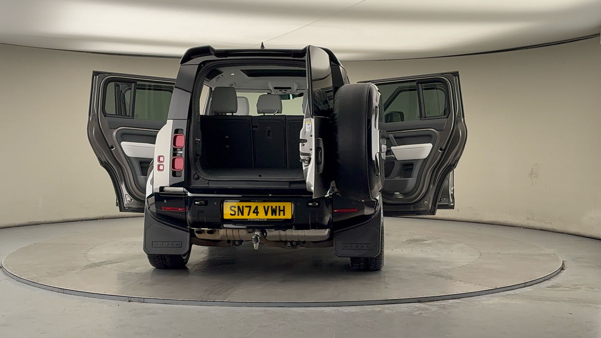 Used Land Rover Defender 110 2024 for sale - 76848556: Photo 66