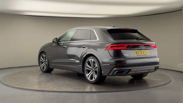 Used Audi Q8 2023 for sale - 75974878: Photo 2