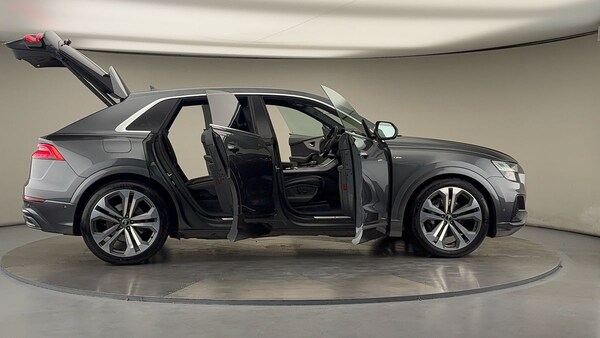 Used Audi Q8 2023 for sale - 75974878: Photo 57