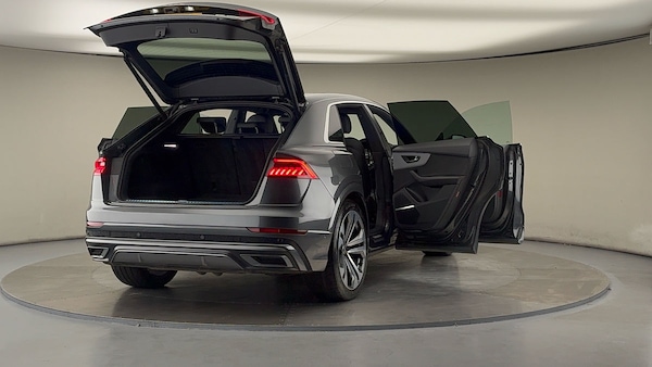 Used Audi Q8 2023 for sale - 75974878: Photo 60