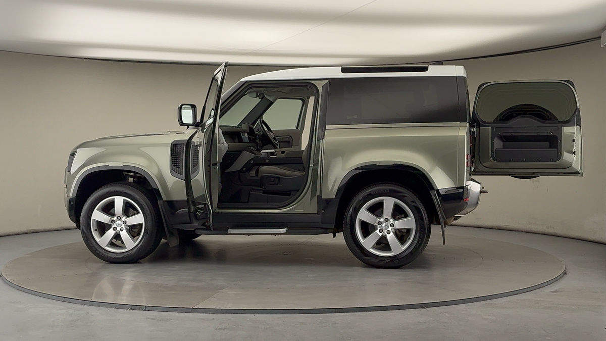 Used Land Rover Defender 90 2021 for sale - 77065492: Photo 46