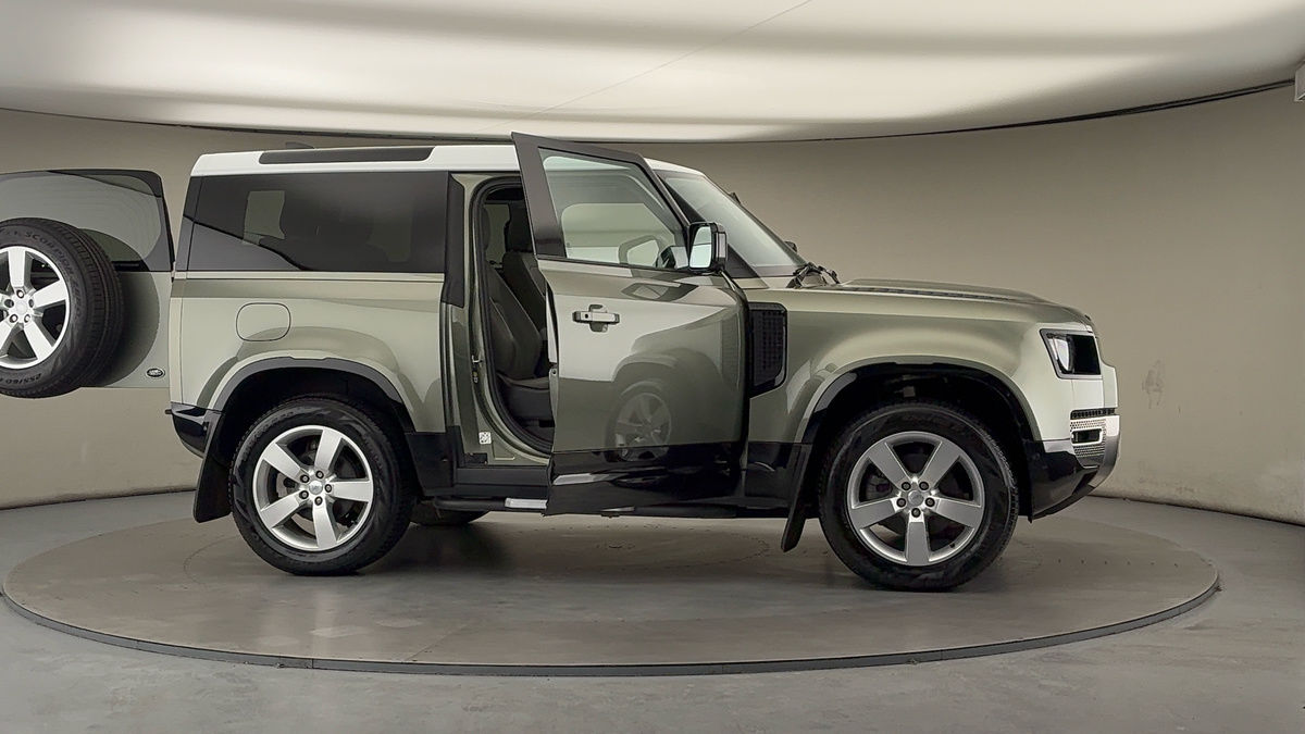 Used Land Rover Defender 90 2021 for sale - 77065492: Photo 55