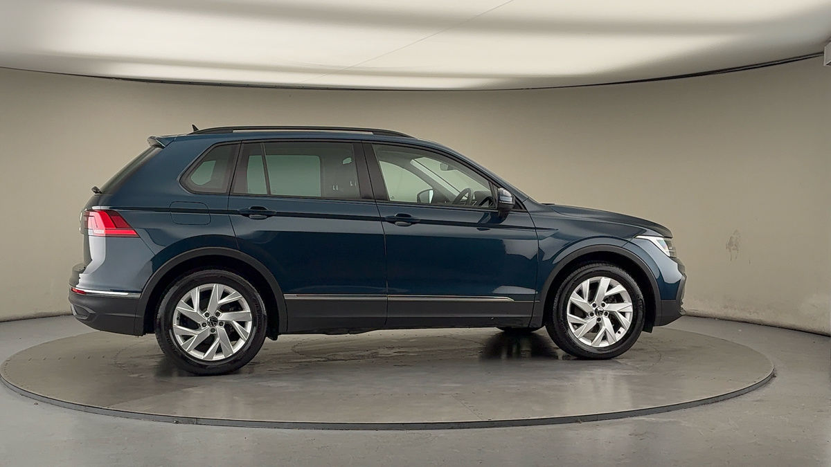 Used Volkswagen Tiguan 2021 for sale - 76784698: Photo 37