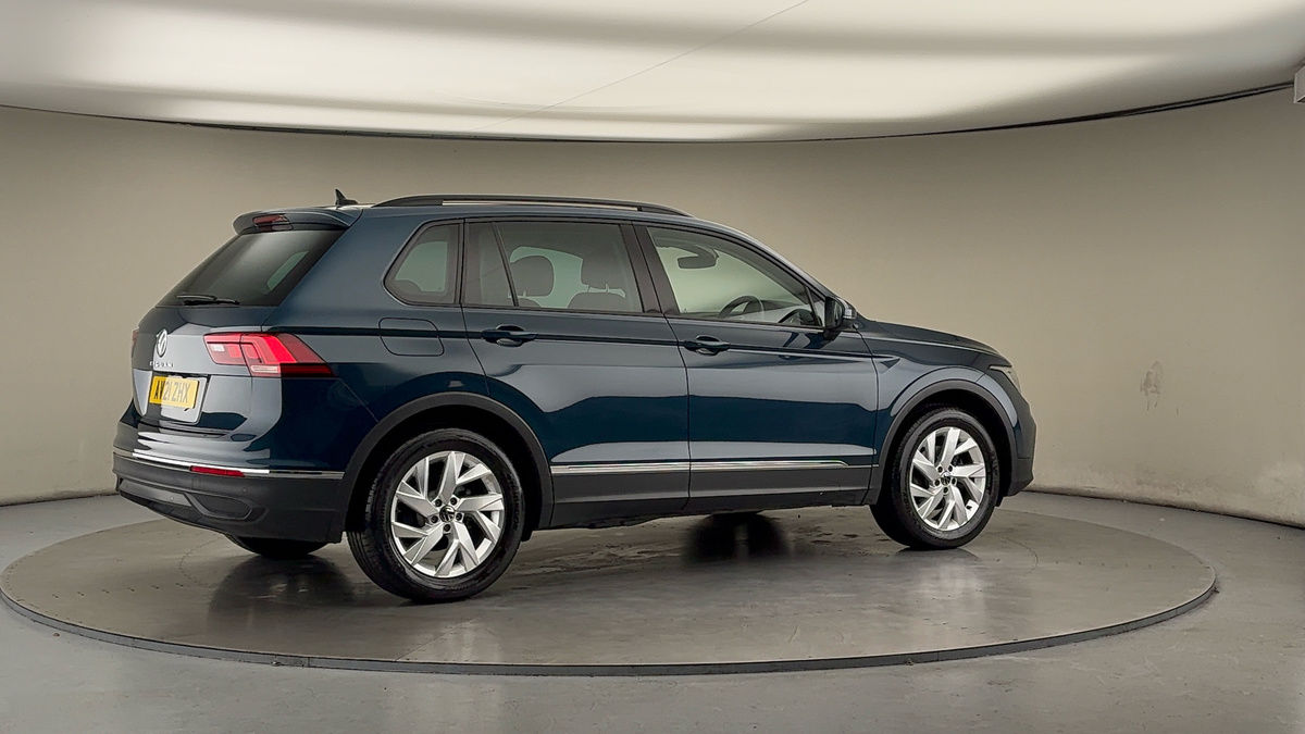 Used Volkswagen Tiguan 2021 for sale - 76784698: Photo 38