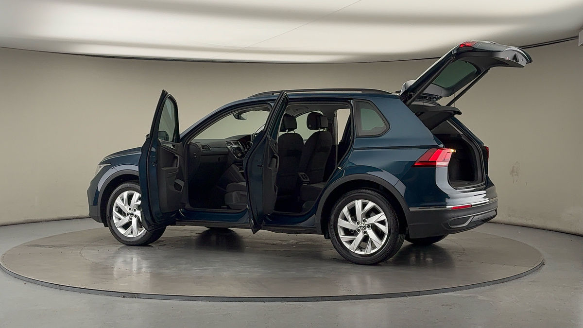 Used Volkswagen Tiguan 2021 for sale - 76784698: Photo 45