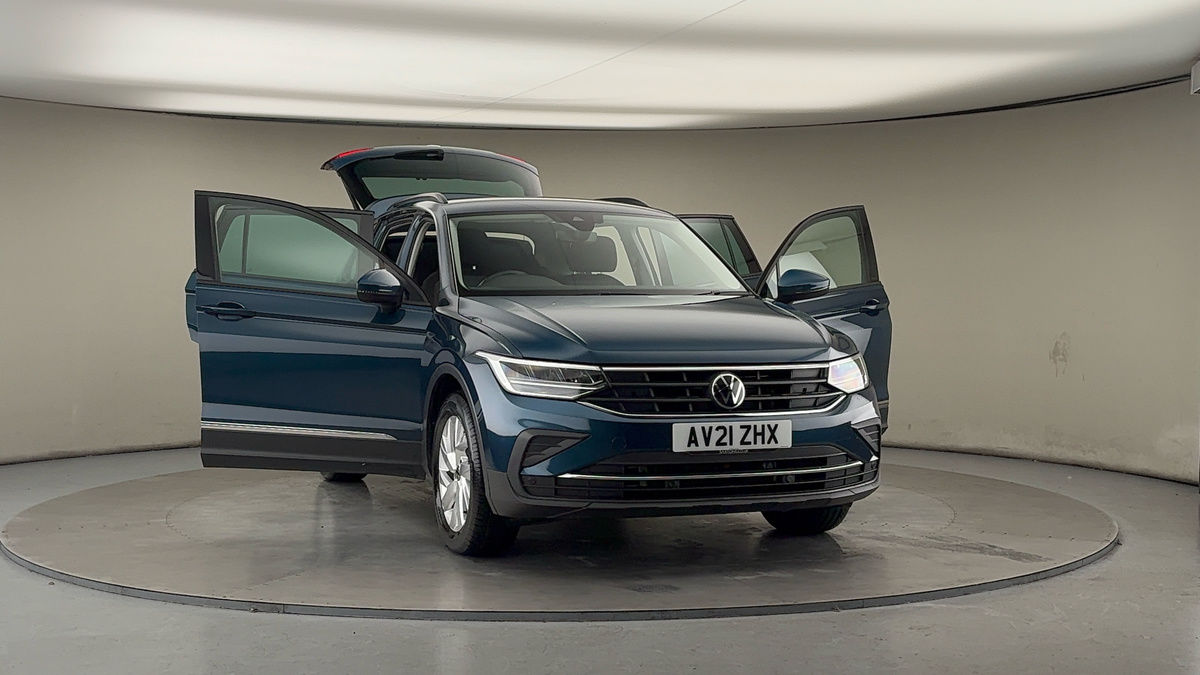 Used Volkswagen Tiguan 2021 for sale - 76784698: Photo 52