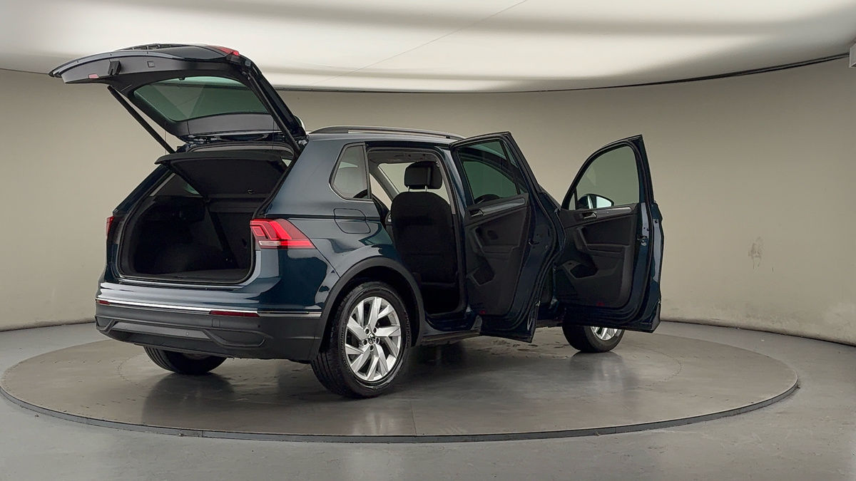 Used Volkswagen Tiguan 2021 for sale - 76784698: Photo 58