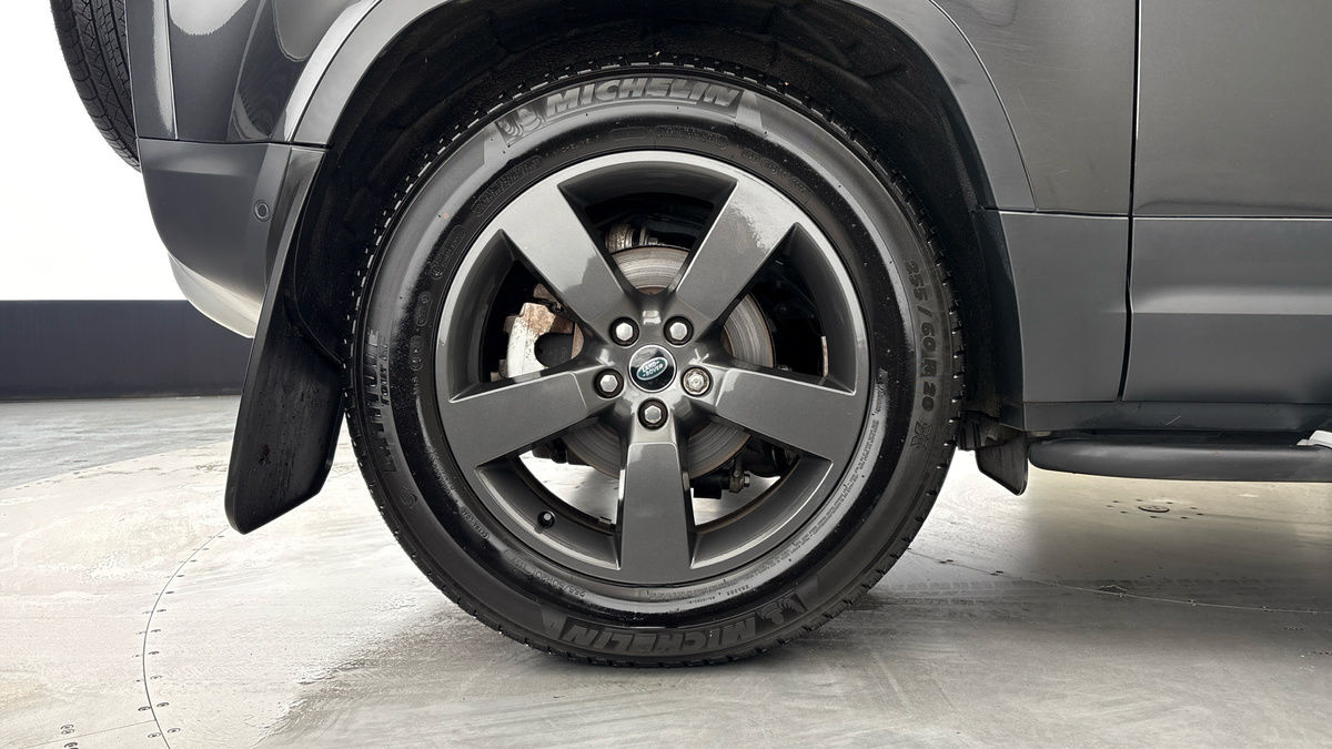 Used Land Rover Defender 90 2024 for sale - 76536438: Photo 10