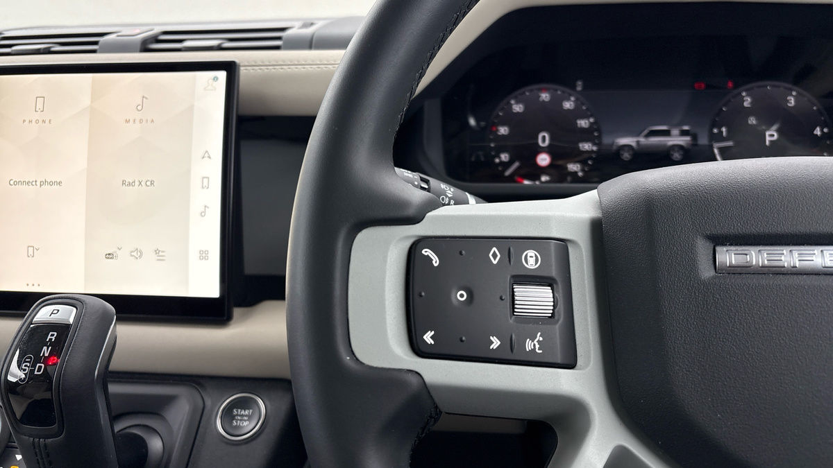 Used Land Rover Defender 90 2024 for sale - 76536438: Photo 13