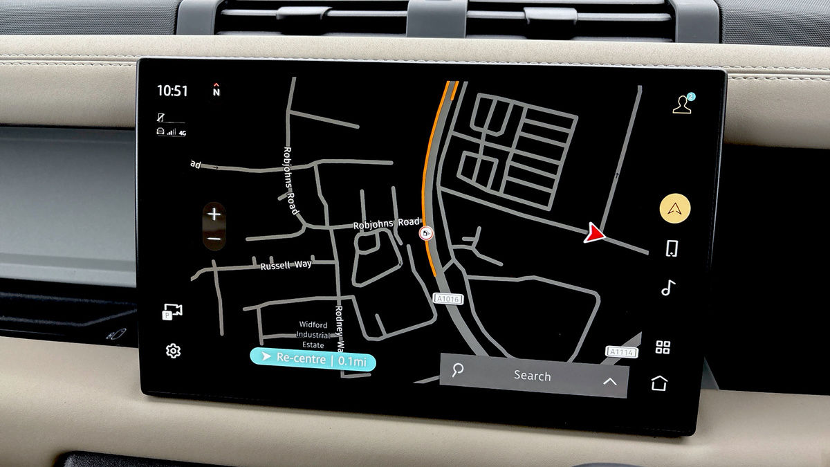 Used Land Rover Defender 90 2024 for sale - 76536438: Photo 17