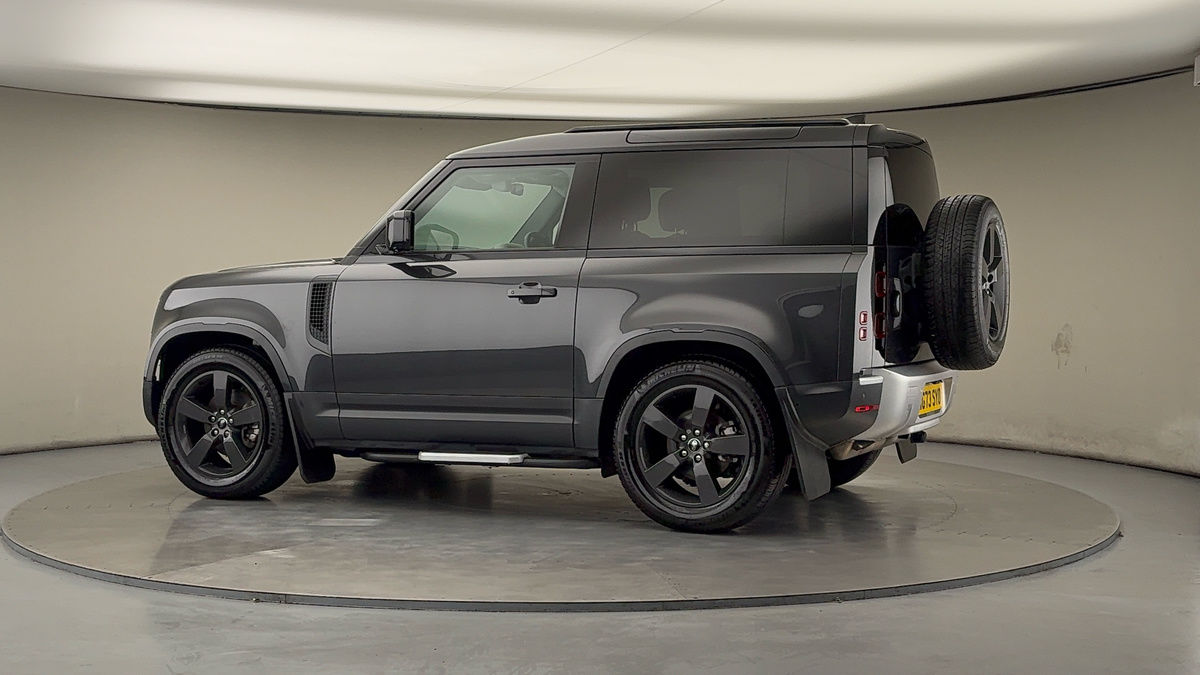 Used Land Rover Defender 90 2024 for sale - 76536438: Photo 26