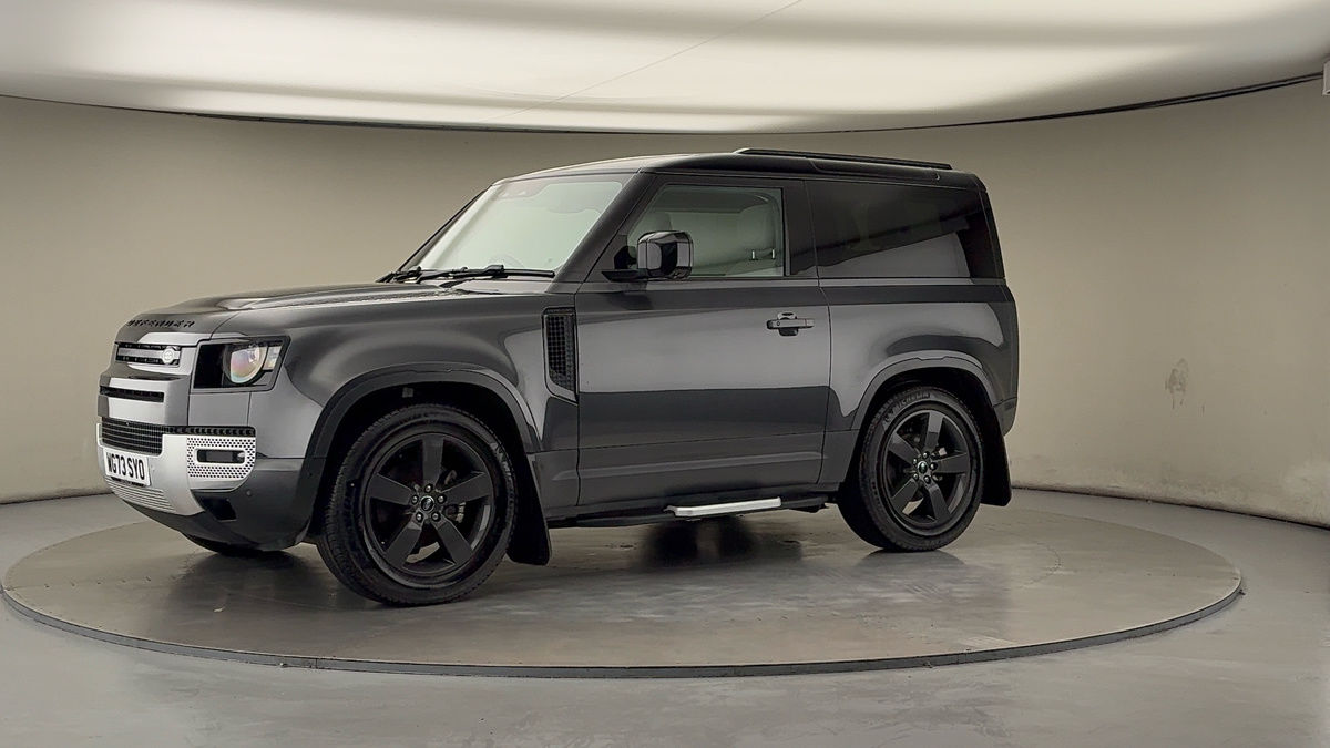 Used Land Rover Defender 90 2024 for sale - 76536438: Photo 29