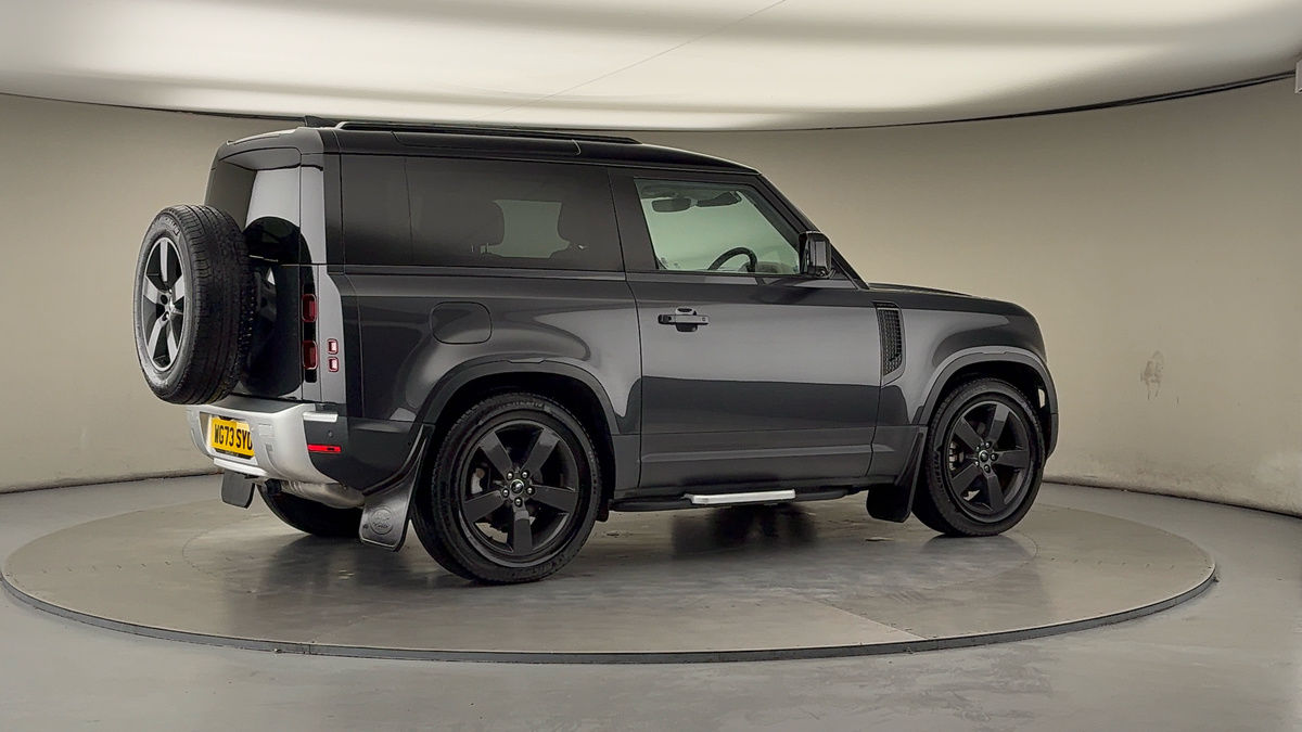 Used Land Rover Defender 90 2024 for sale - 76536438: Photo 38