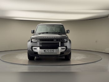 Used Land Rover Defender 90 2024 for sale - 76536438: Photo