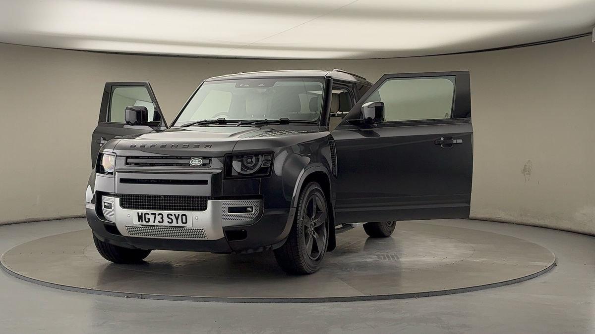 Used Land Rover Defender 90 2024 for sale - 76536438: Photo 50