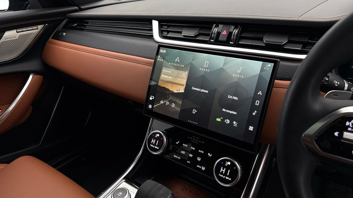 Used Jaguar XF 2024 for sale - 76455039: Photo 18