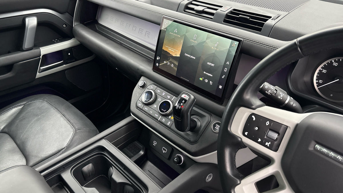 Used Land Rover Defender 110 2023 for sale - 77213249: Photo 18