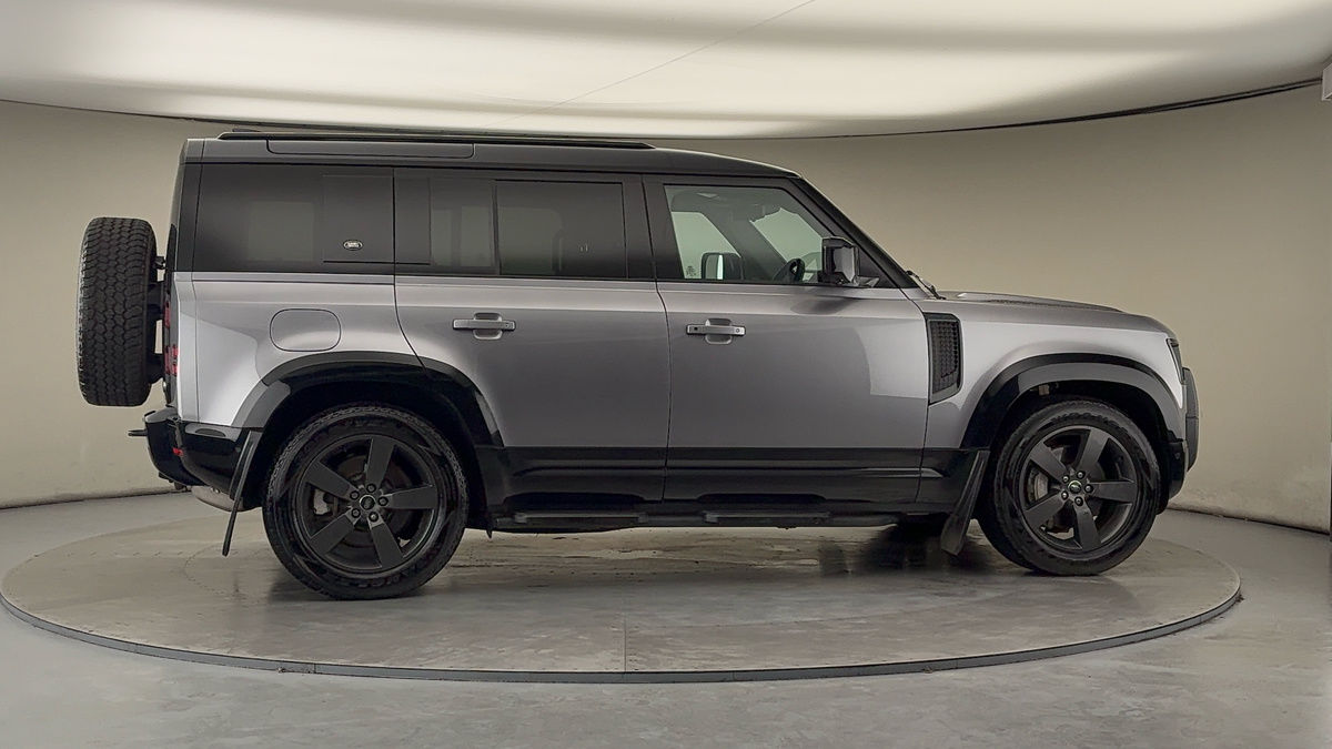 Used Land Rover Defender 110 2023 for sale - 77213249: Photo 37