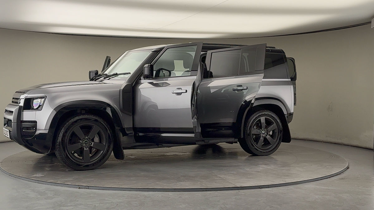 Used Land Rover Defender 110 2023 for sale - 77213249: Photo 48