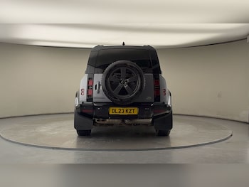 Used Land Rover Defender 110 2023 for sale - 77213249: Photo