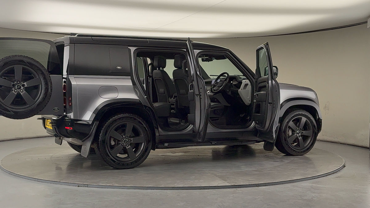 Used Land Rover Defender 110 2023 for sale - 77213249: Photo 57